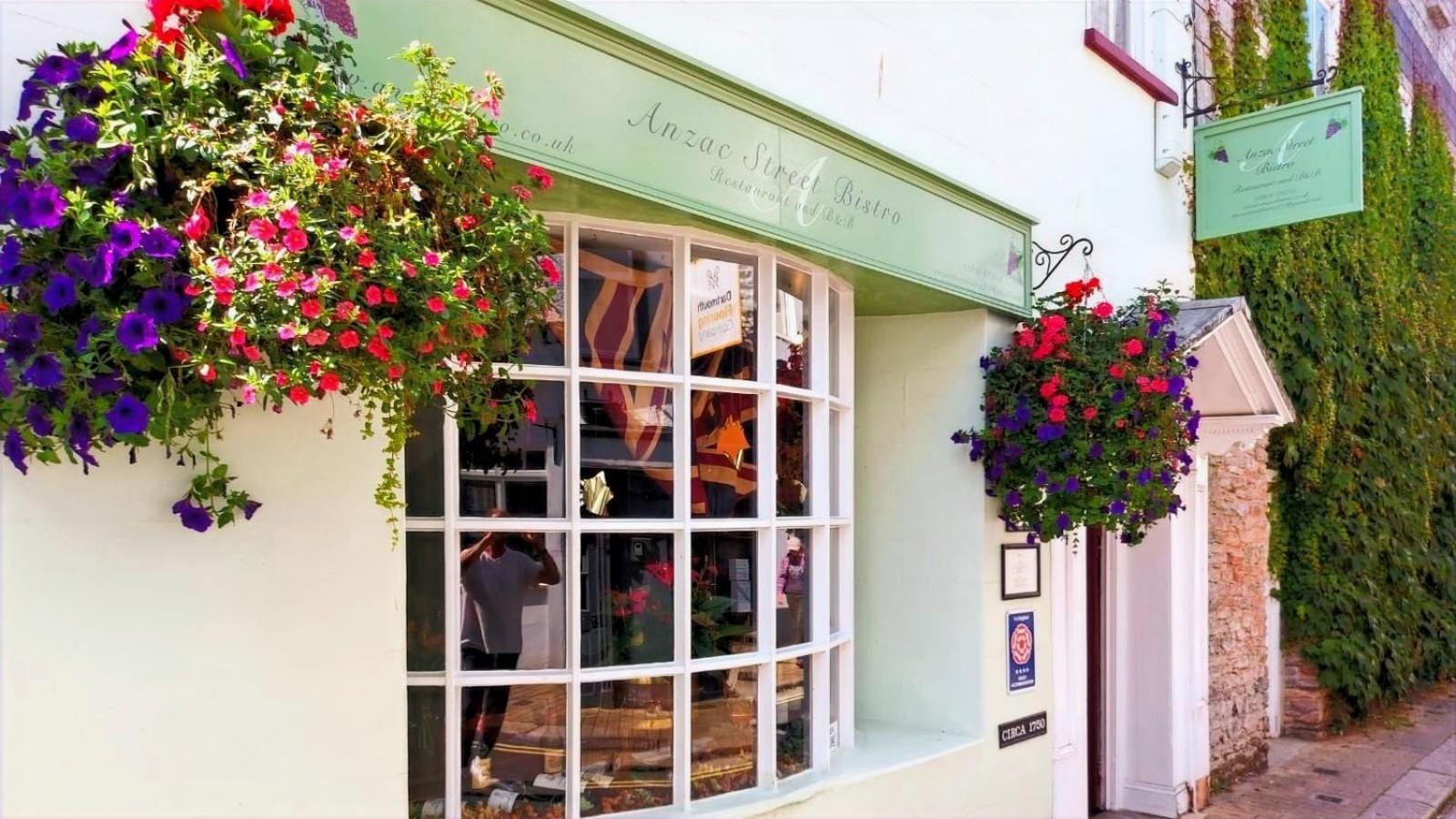 Anzac Street B+Bistro Dartmouth Ngoại thất bức ảnh