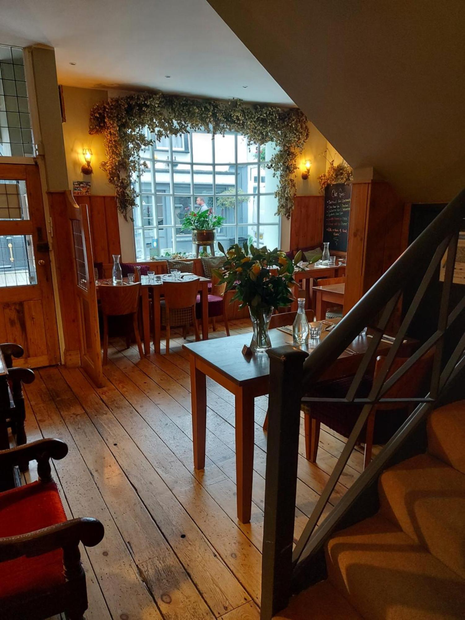 Anzac Street B+Bistro Dartmouth Ngoại thất bức ảnh